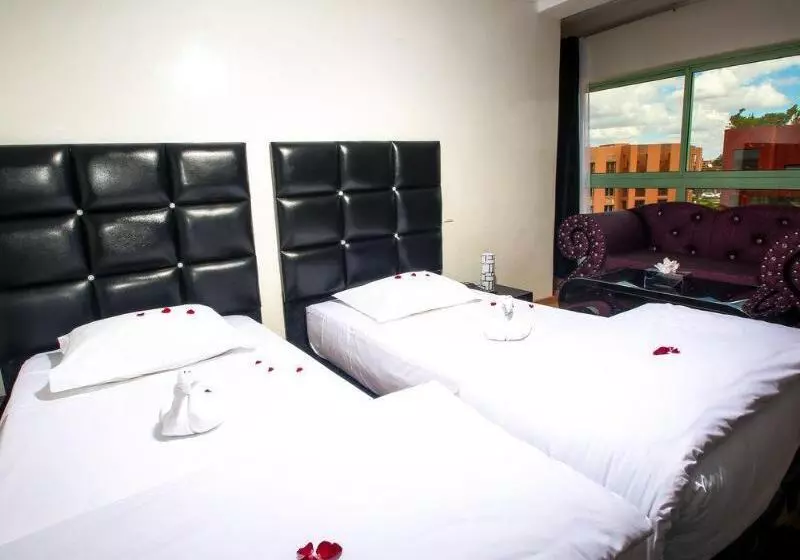 ریاض 555 Hotel Clubbing Adults Only