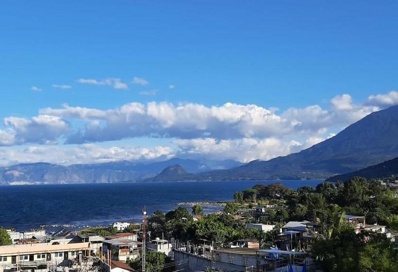 هتل Millennium Apartment