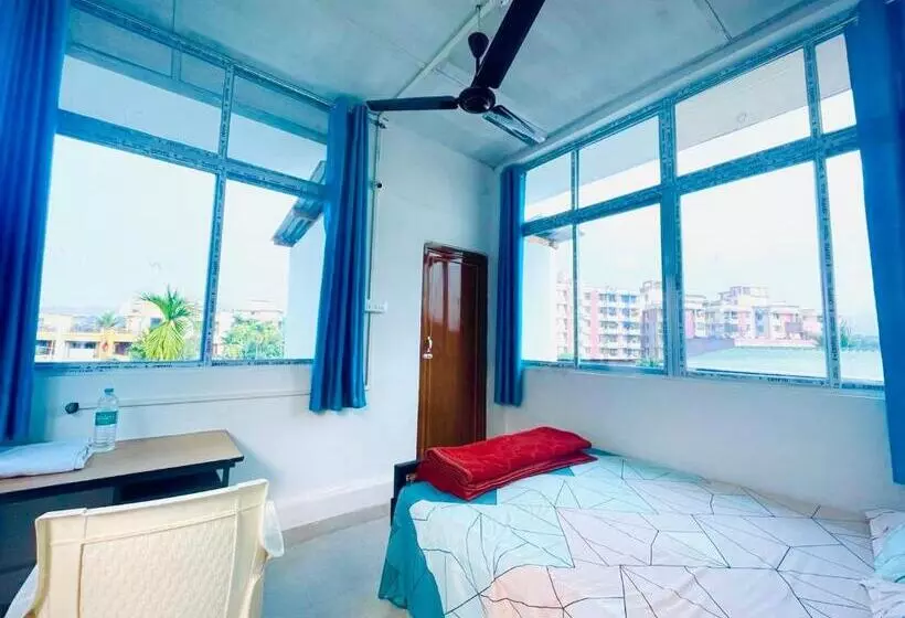 Majatalo Cupidtrails Backpacker S Penthouse