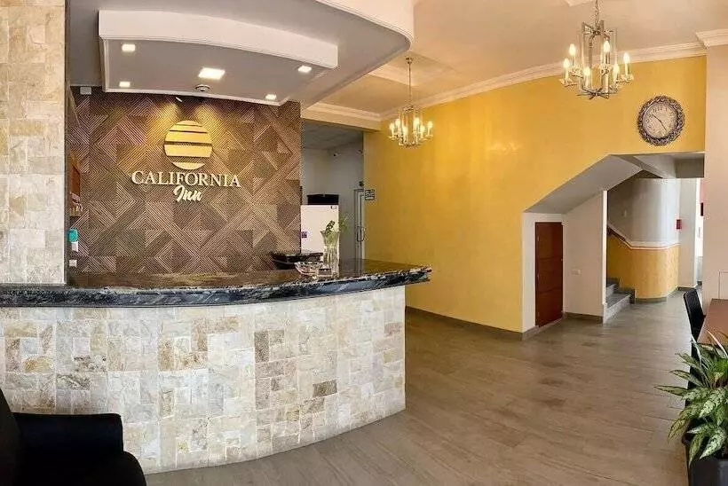 پانسیون Hostal California Inn