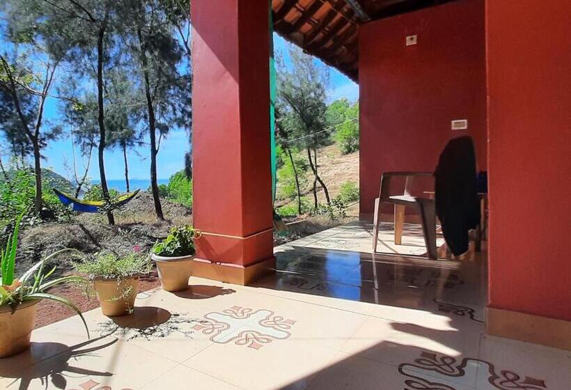 تختخواب و صبحانه Niramaya Beach View Stay