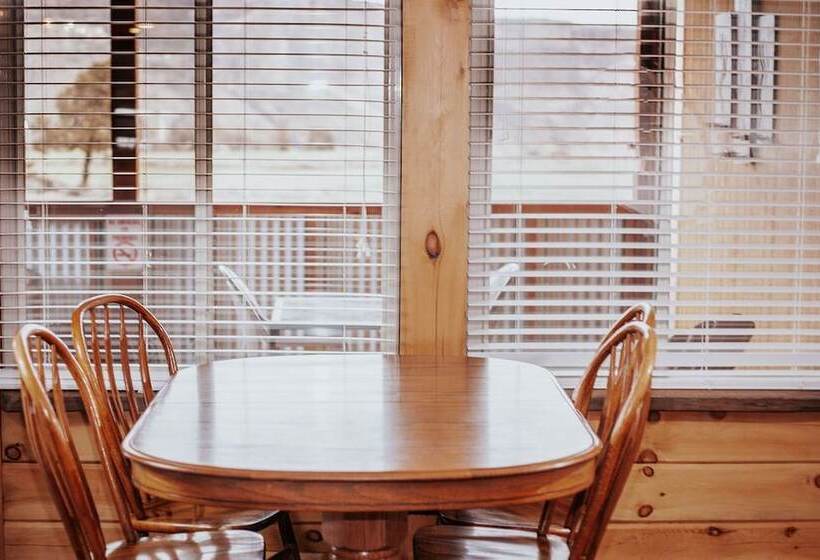 Crooked River Ranch Cabins