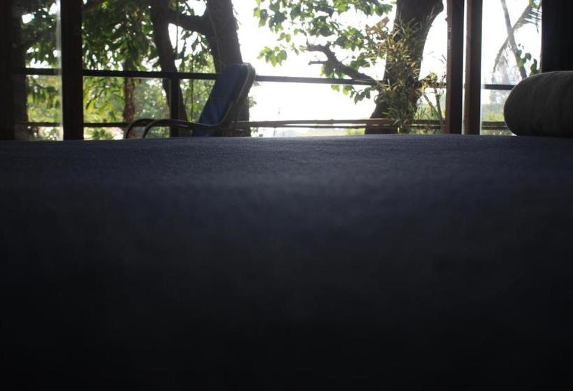 فندق Bramha Cottages