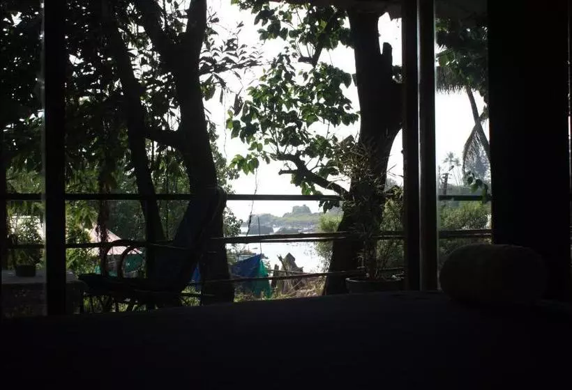 Hotel Bramha Cottages