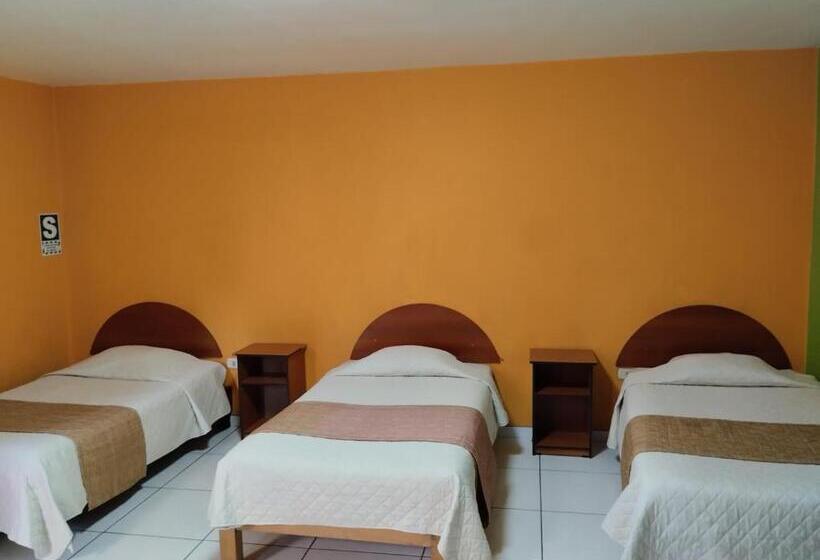فندق Hostal Espinoza Ii