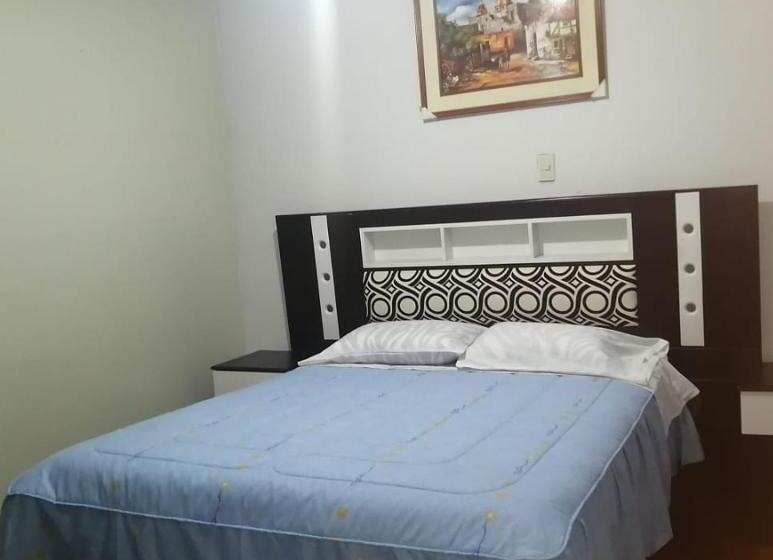 فندق Hostal Espinoza Ii