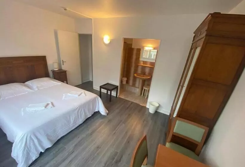 Hotelli Hôtel Les Remparts