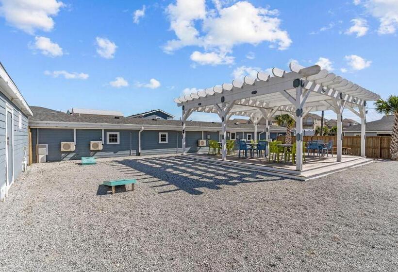 酒店 Loggerhead Inn And Suites