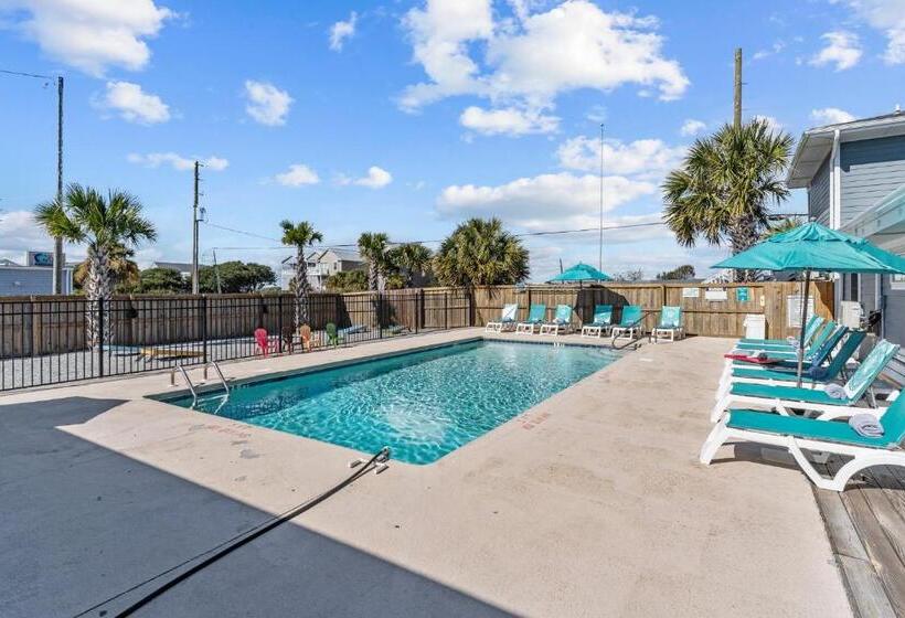 酒店 Loggerhead Inn And Suites