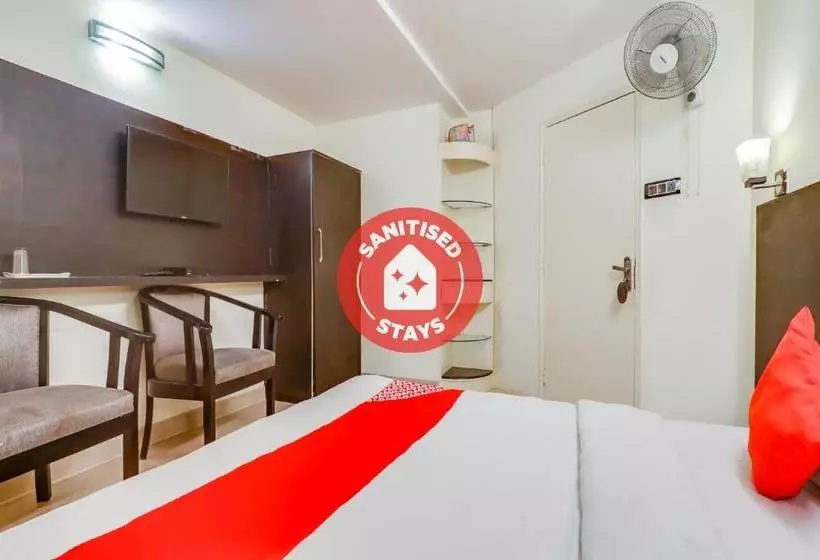 Hotelli Oyo 78608 Narayan Grand