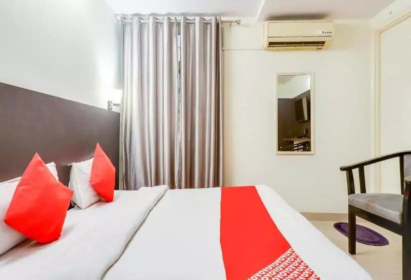 Hotelli Oyo 78608 Narayan Grand