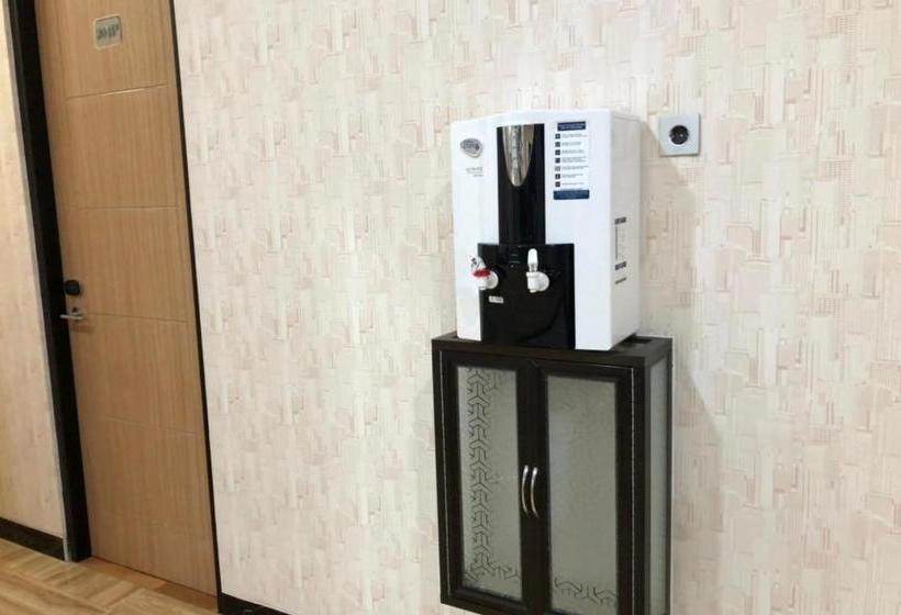 Hotel Oyo 90227 Citraland Residence