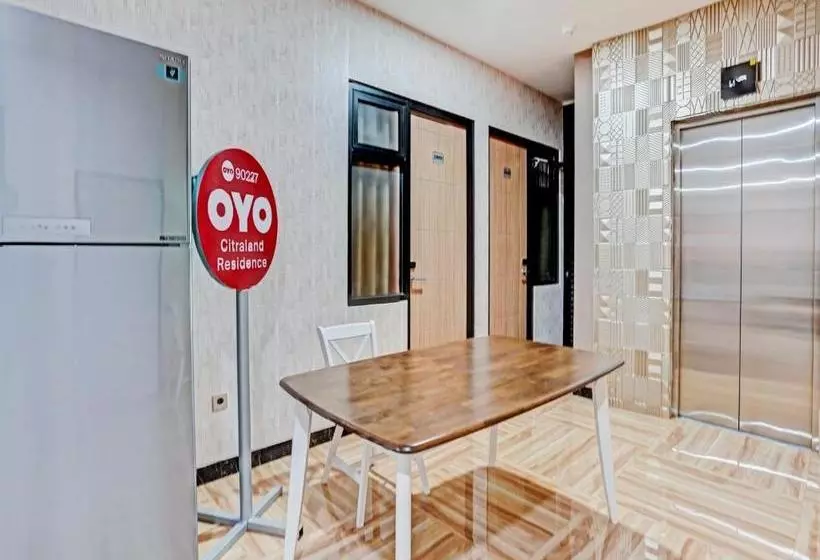 ホテル Oyo 90227 Citraland Residence