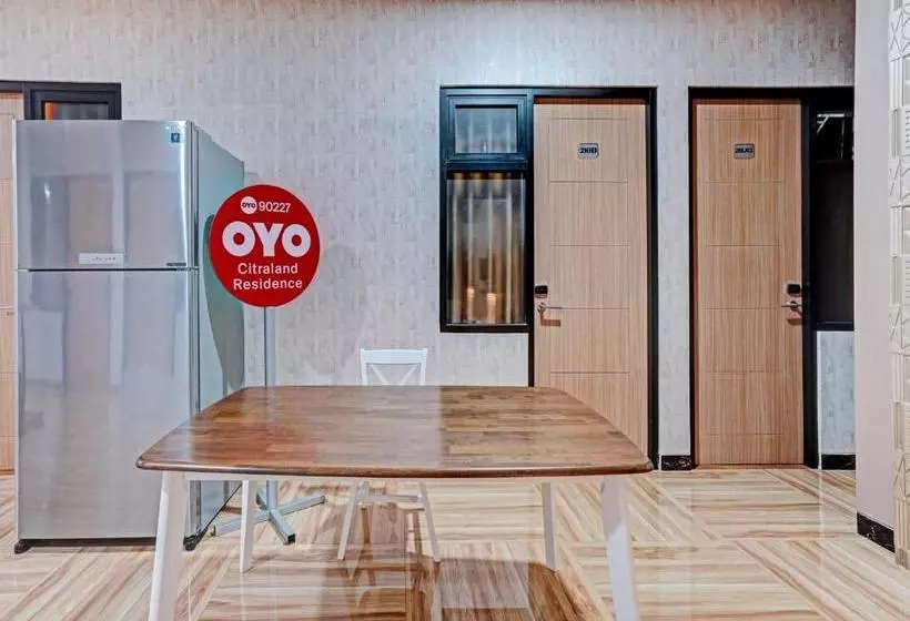 ホテル Oyo 90227 Citraland Residence