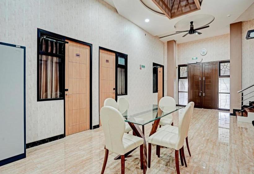 Hotel Oyo 90227 Citraland Residence