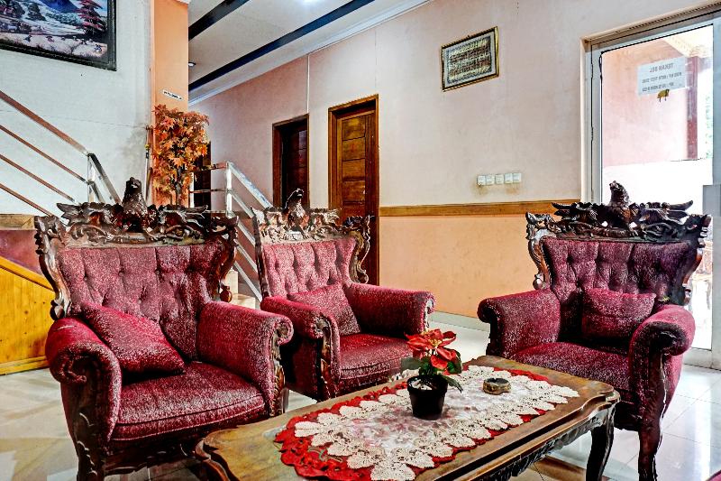 Hotel Oyo 90268 Aliyah Syariah