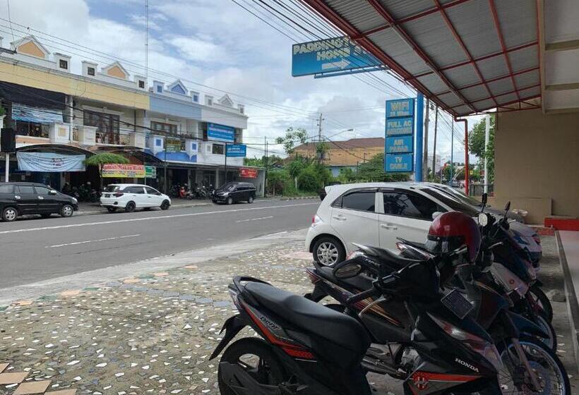 בית מלון כפרי Reddoorz Near Gembira Loka Zoo 3