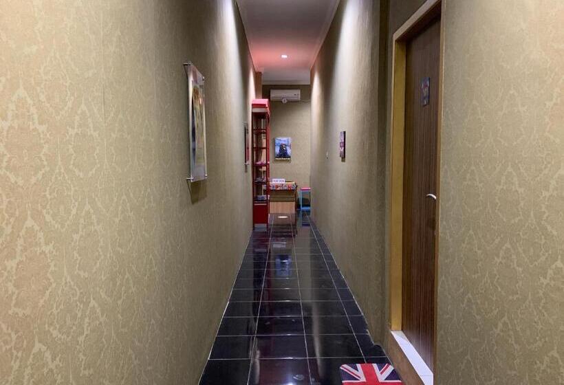 בית מלון כפרי Reddoorz Near Gembira Loka Zoo 3