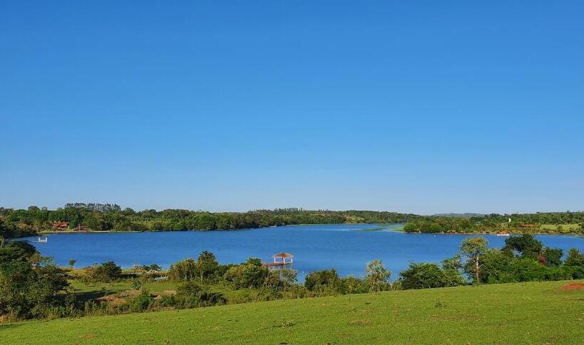 هتل Rural Acaray Poty