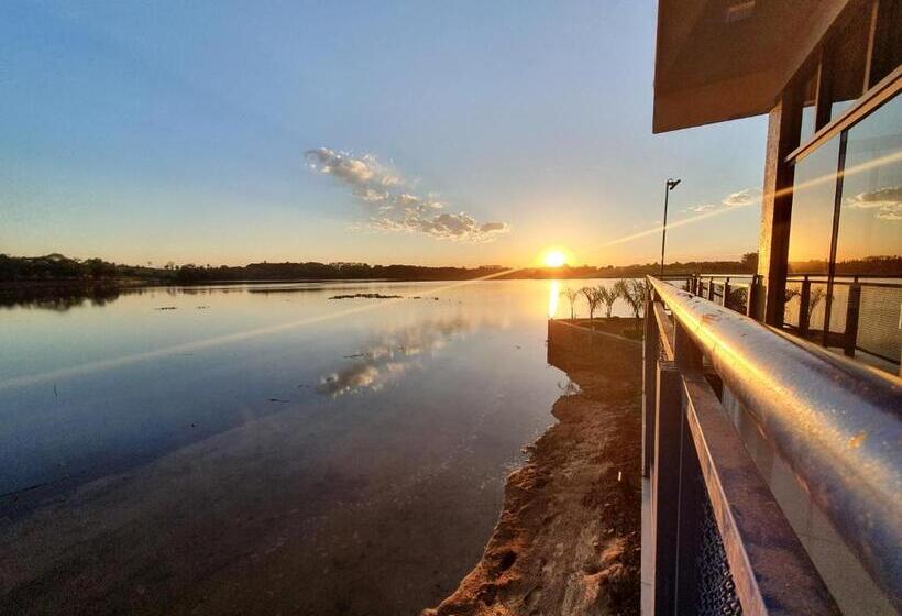 هتل Rural Acaray Poty