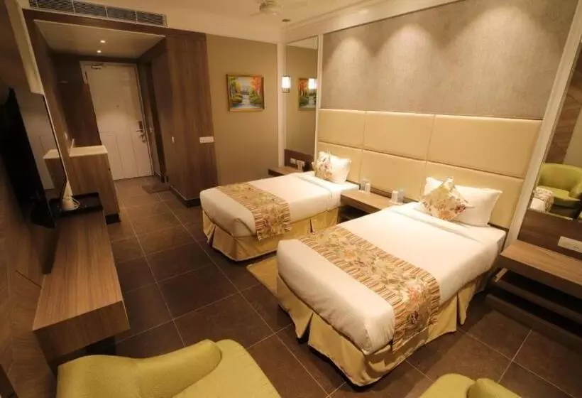 Hotelli The Grand Village
