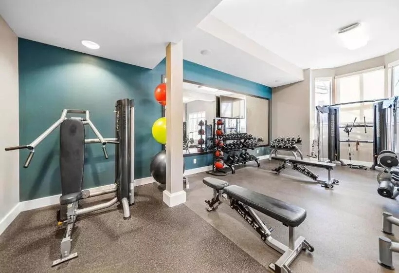 Kasa Downtown South Bend