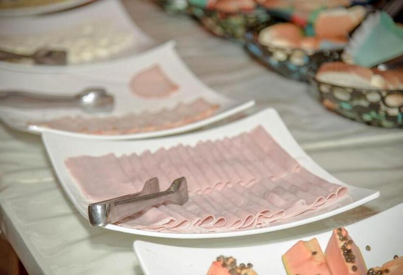 هتل Apto Econômico