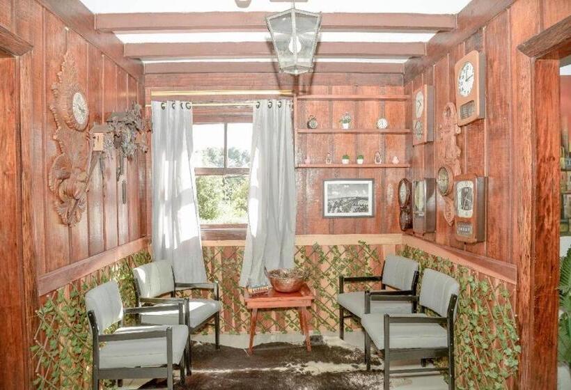 هتل Apto Econômico