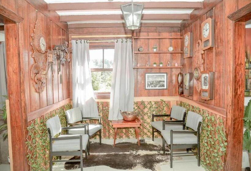 هتل Apto Econômico