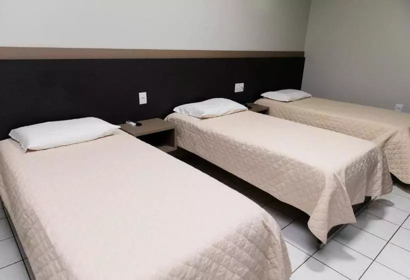 Hotelli Central Palace