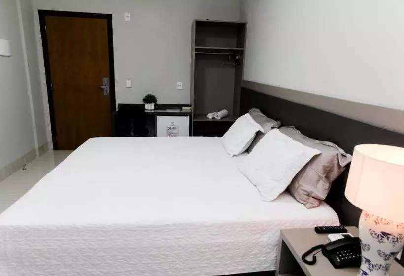 Hotelli Central Palace