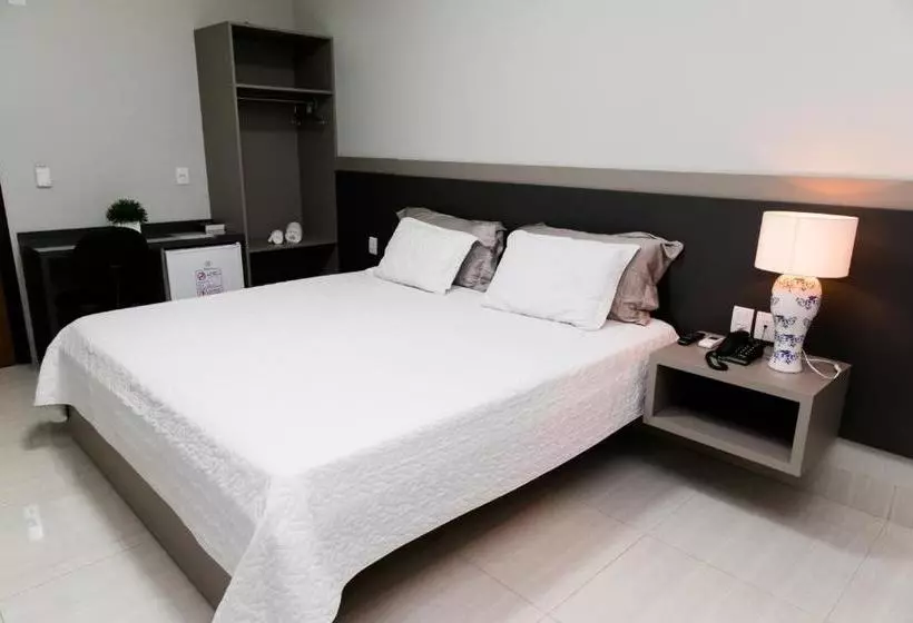 Hotelli Central Palace