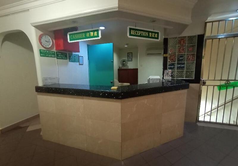 בית מלון כפרי Centre Inn By Cv