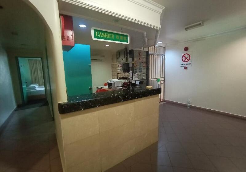 בית מלון כפרי Centre Inn By Cv