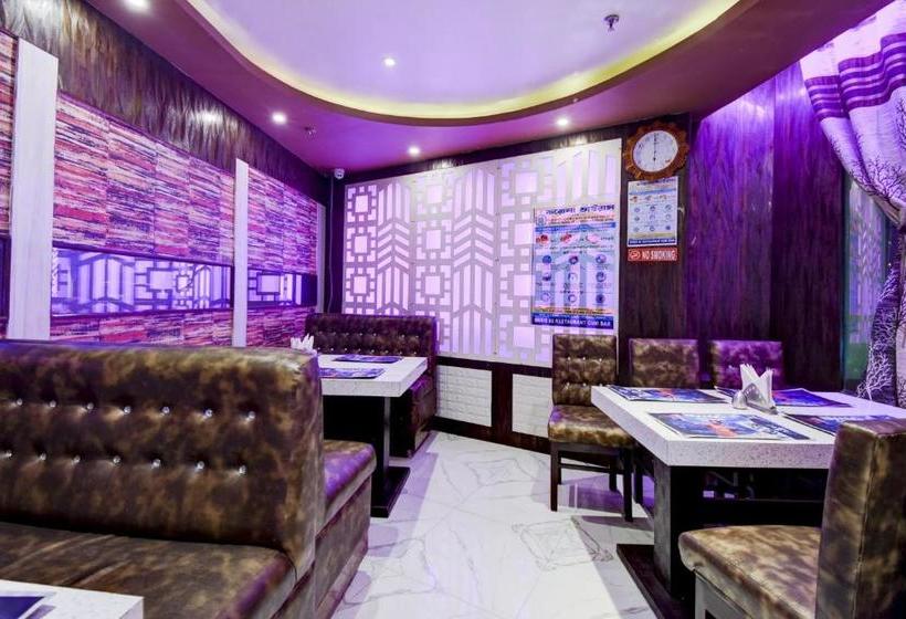 호텔 Oyo 63448 Oasis