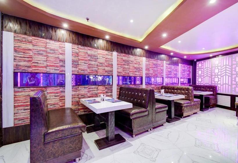 호텔 Oyo 63448 Oasis