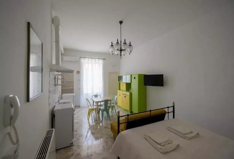 ペンション Ai Cappuccini Guest House