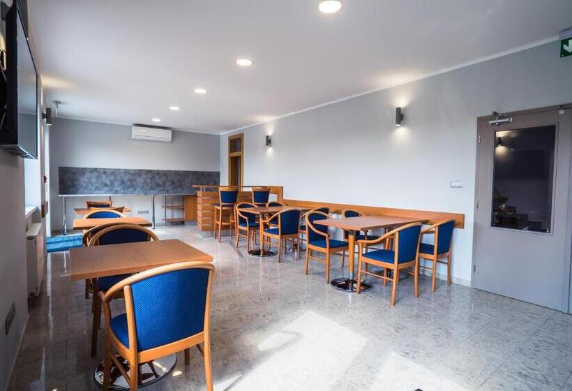 膳宿费 Cassian Inn