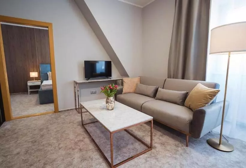 Majatalo Cassian Inn