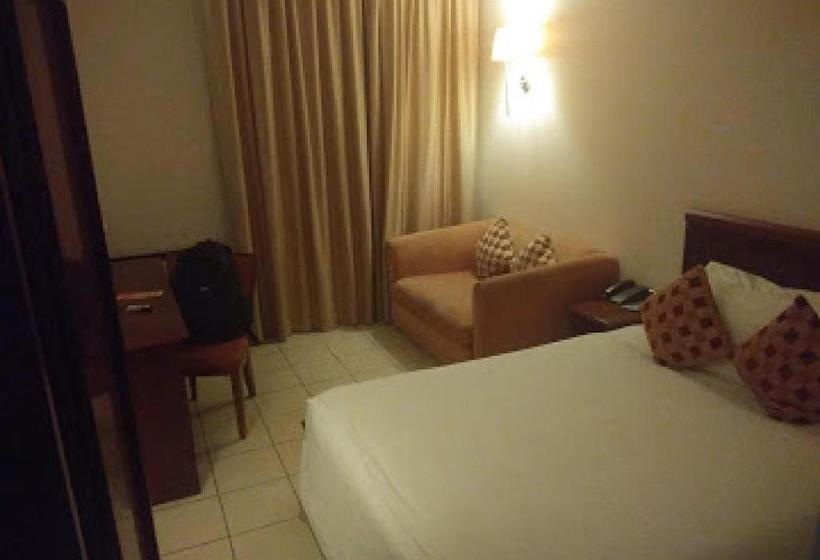 پانسیون Room In Lodge  Tinapa  Is Situated At Tinapa Free Zone, Calabar, Cross River