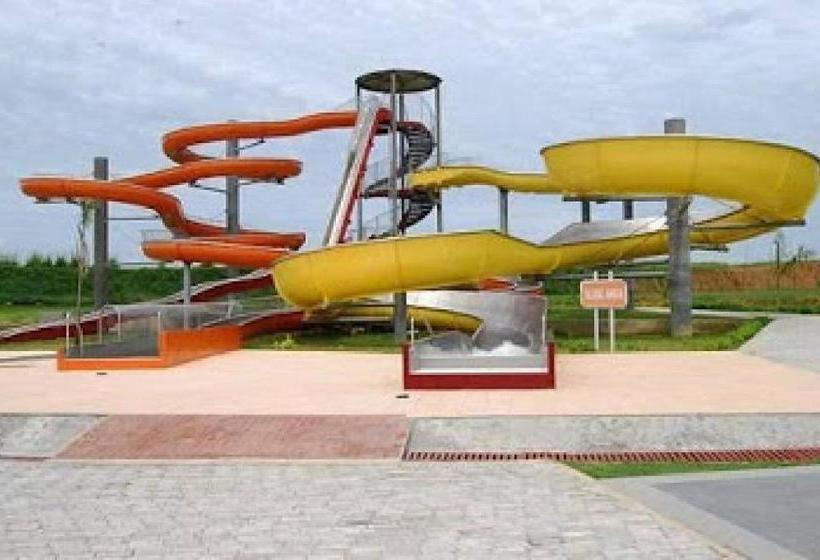 پانسیون Room In Lodge  Tinapa  Is Situated At Tinapa Free Zone, Calabar, Cross River