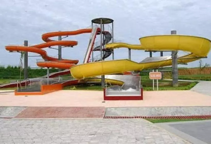 پانسیون Room In Lodge  Tinapa  Is Situated At Tinapa Free Zone, Calabar, Cross River