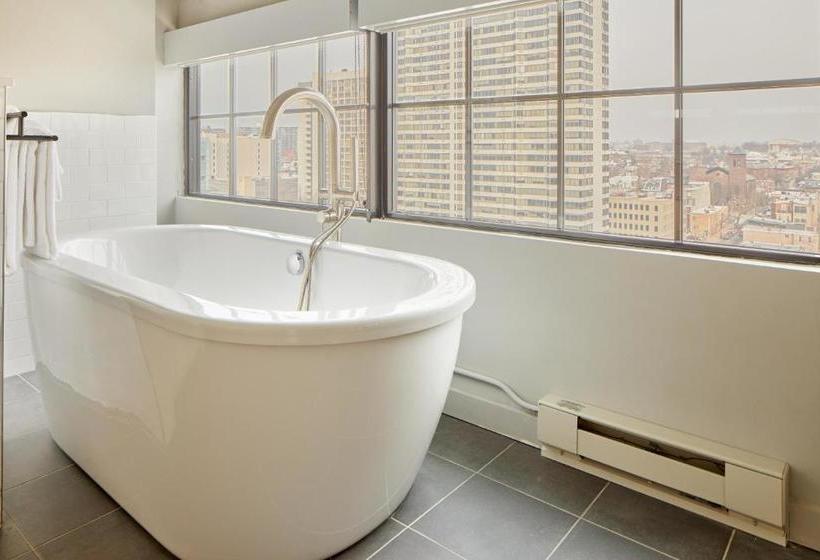 Sonder The Tidewater