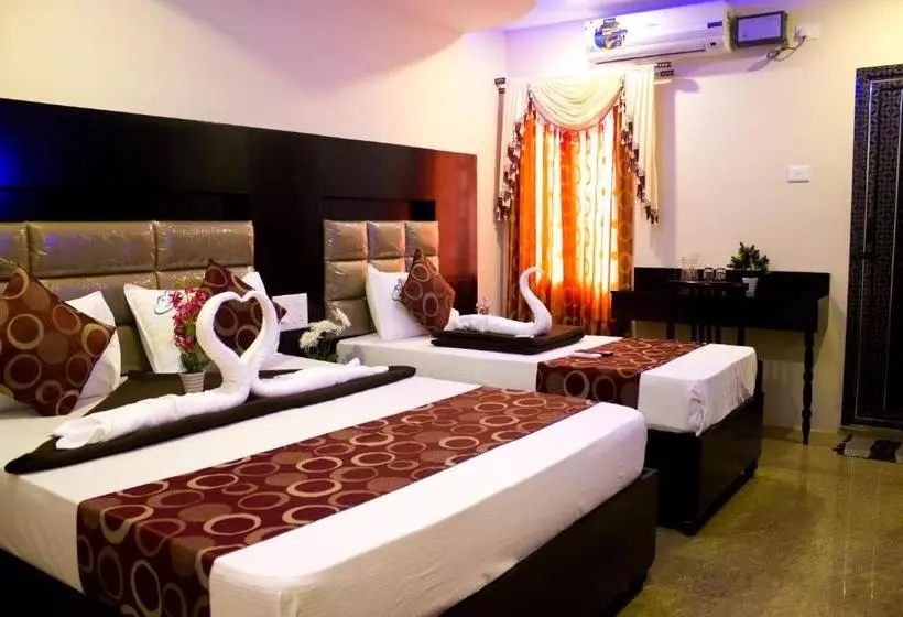 ホテル Brindavan Residency