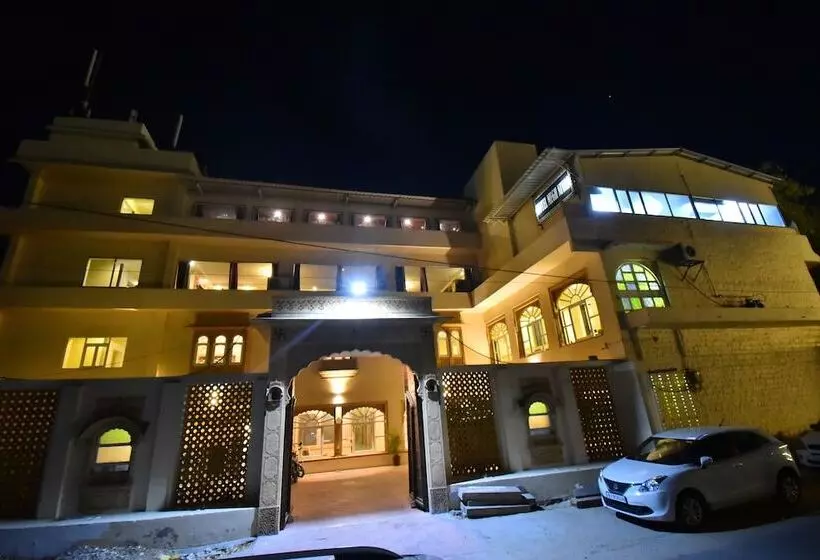 هتل Clarks Inn Jodhpur
