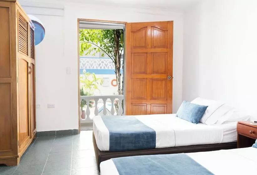 ホテル Corozal Plaza