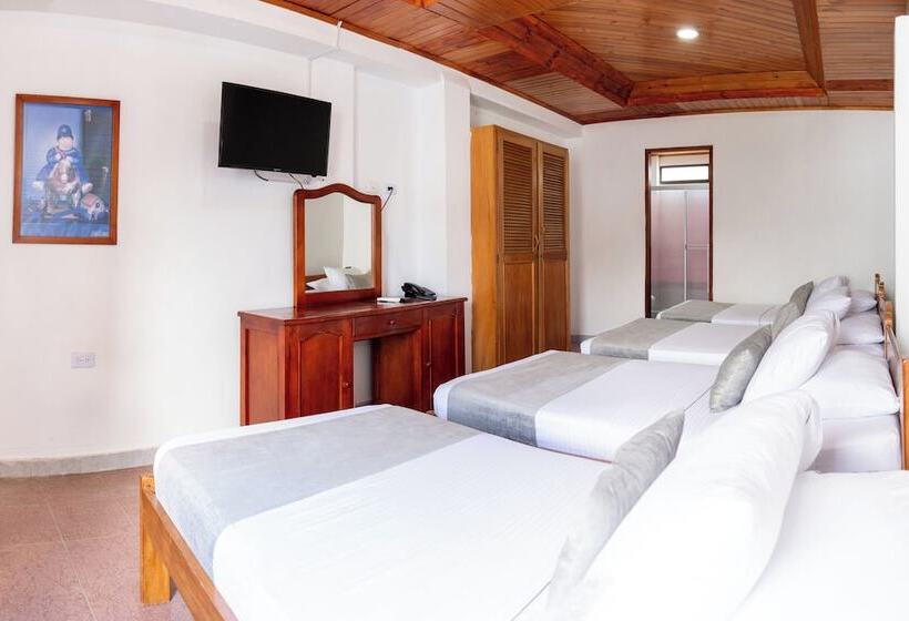 ホテル Corozal Plaza