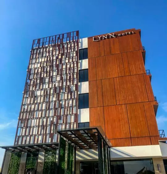 Hotelli Lynn  Mojokerto