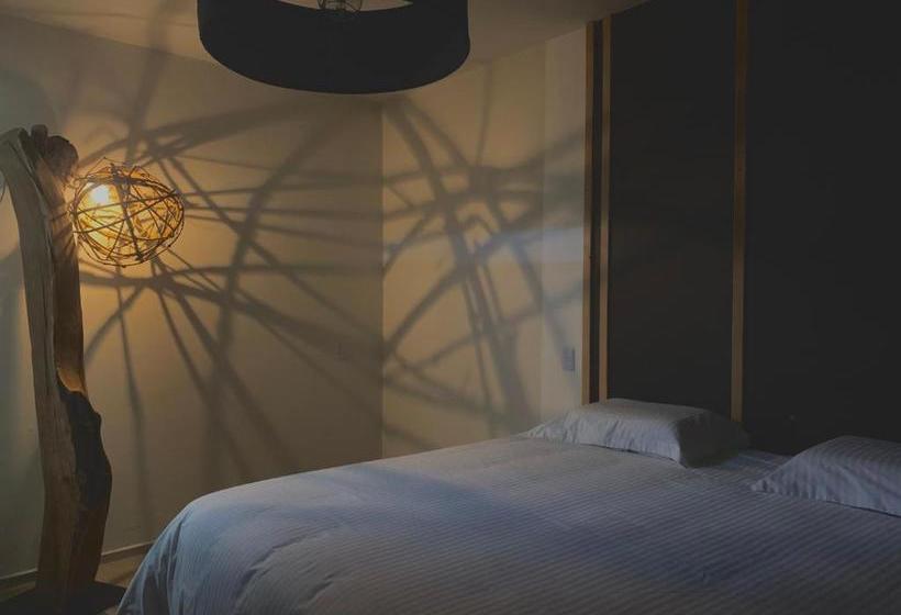 فندق Portal & Suites