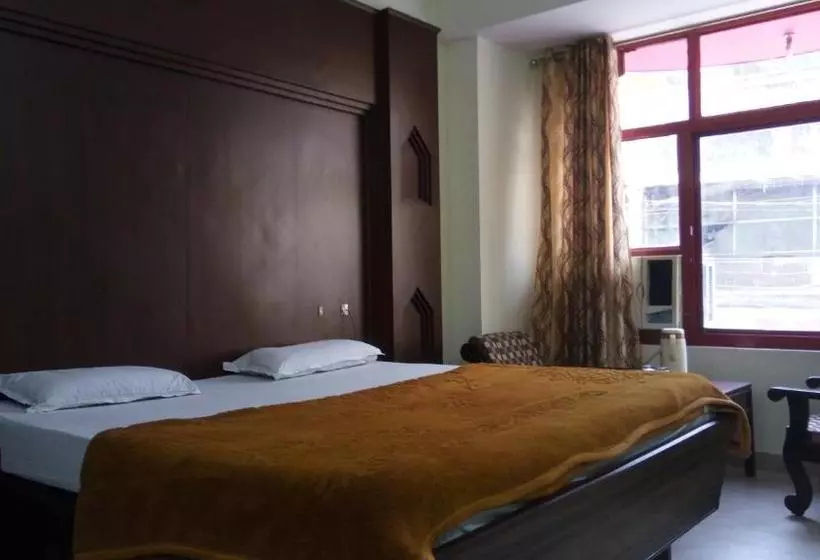 Hotel Vasundhara